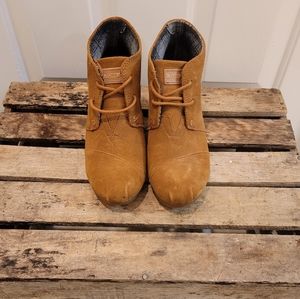 TOMS Desert Suede Chestnut Booties - Size 7.5
